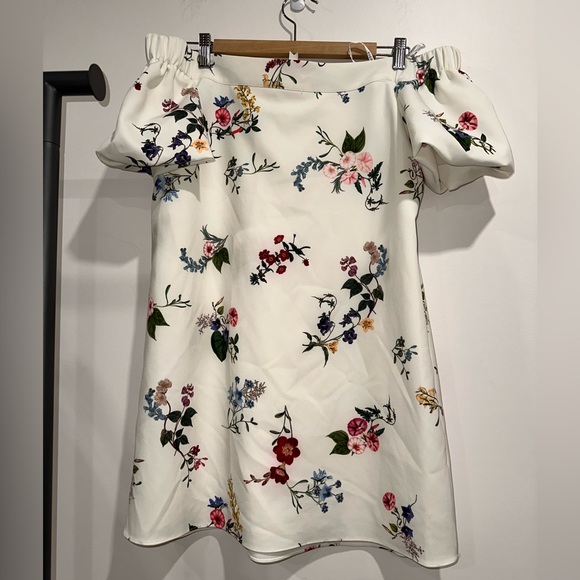 Ever New floral off shoulder dress - Picture 1 of 11